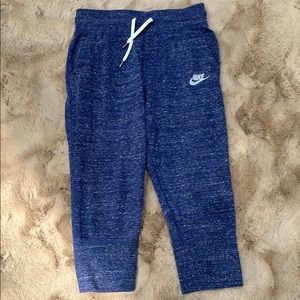 Nike capris